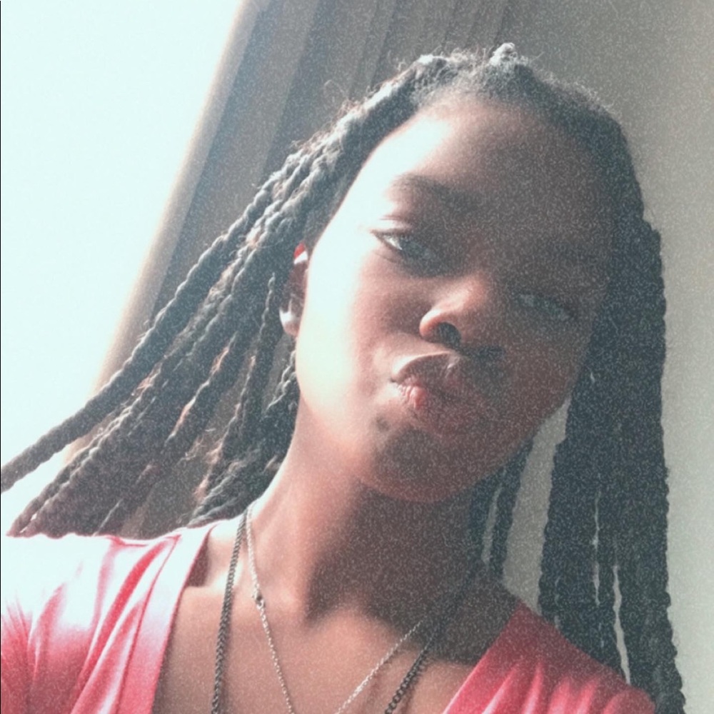 Meet your Posher, Joy